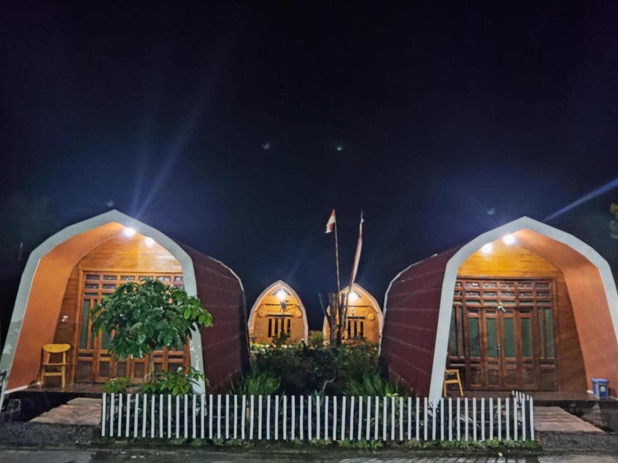 Indah Damai Cottages Sidomukti Luaran gambar